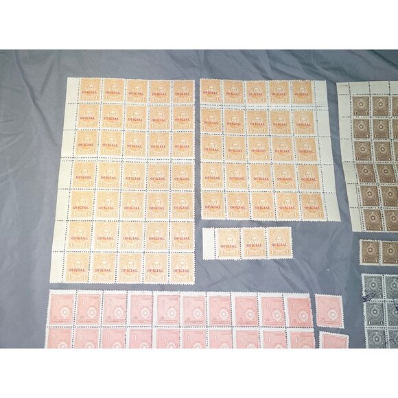 Paraguay Mint & Cancelled Stamp Blocks Lot Officials & Centimos Early Issues - Picture 2 of 6